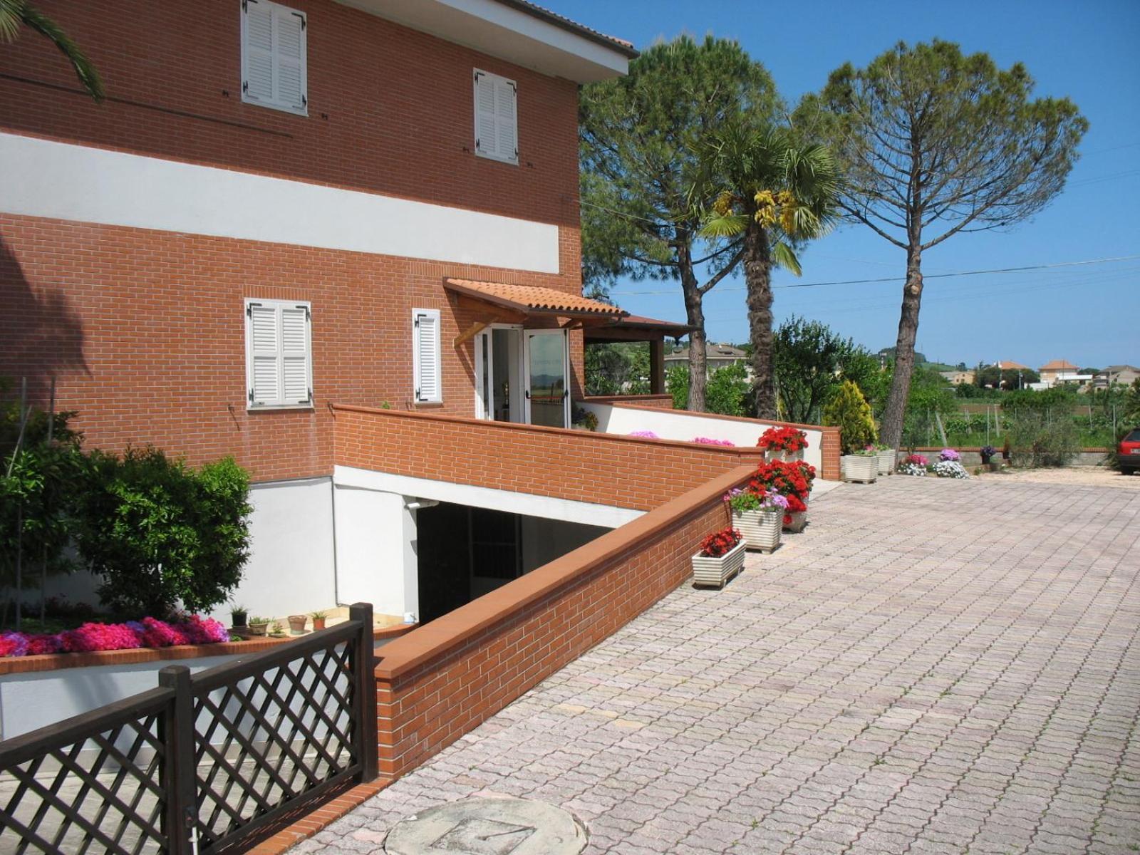 Bed & Breakfast Bompadre Civitanova Marche Exterior foto