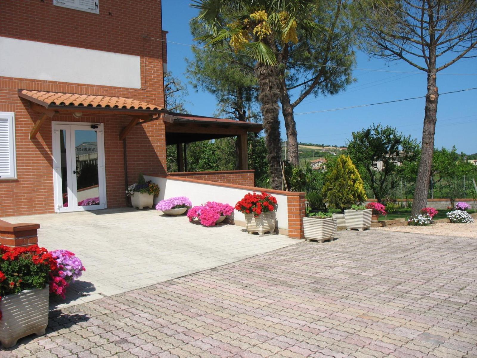 Bed & Breakfast Bompadre Civitanova Marche Exterior foto