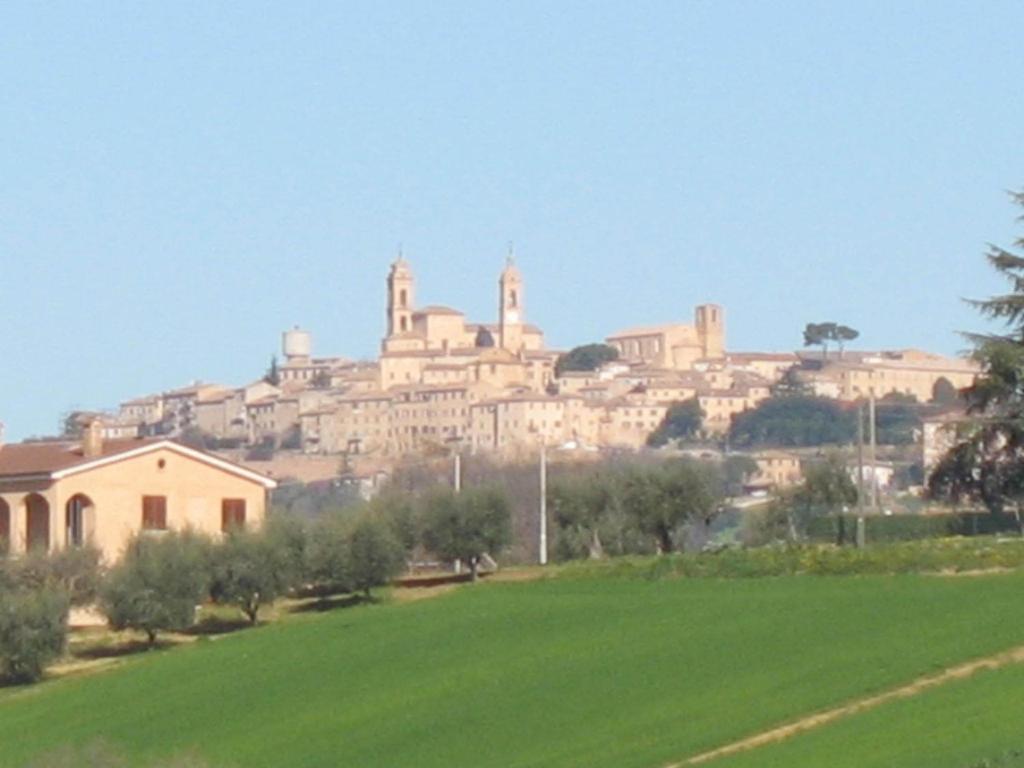 Bed & Breakfast Bompadre Civitanova Marche Exterior foto